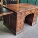Ancien bureau 9 tiroirs en noyer de style gothique ref je