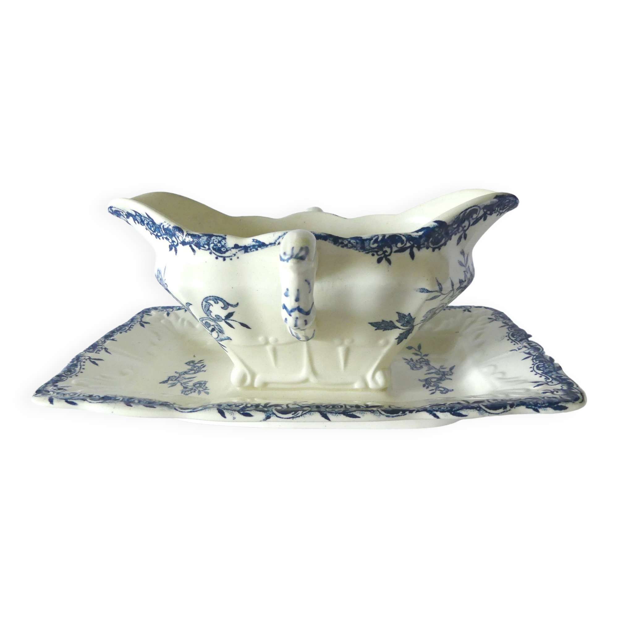 LG Montespan Terre de fer sauce boat
