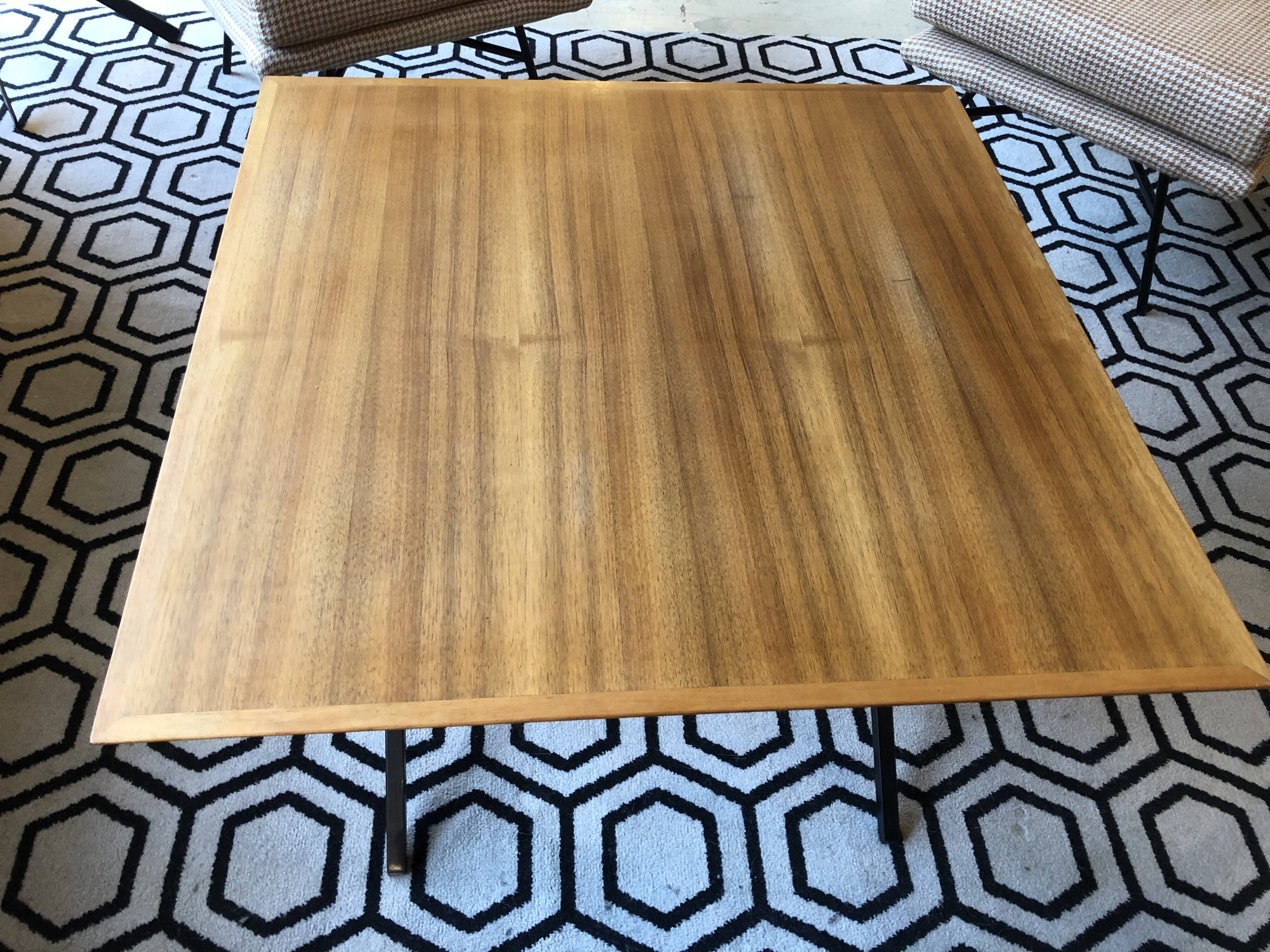 Table Charles Sévigny 1950