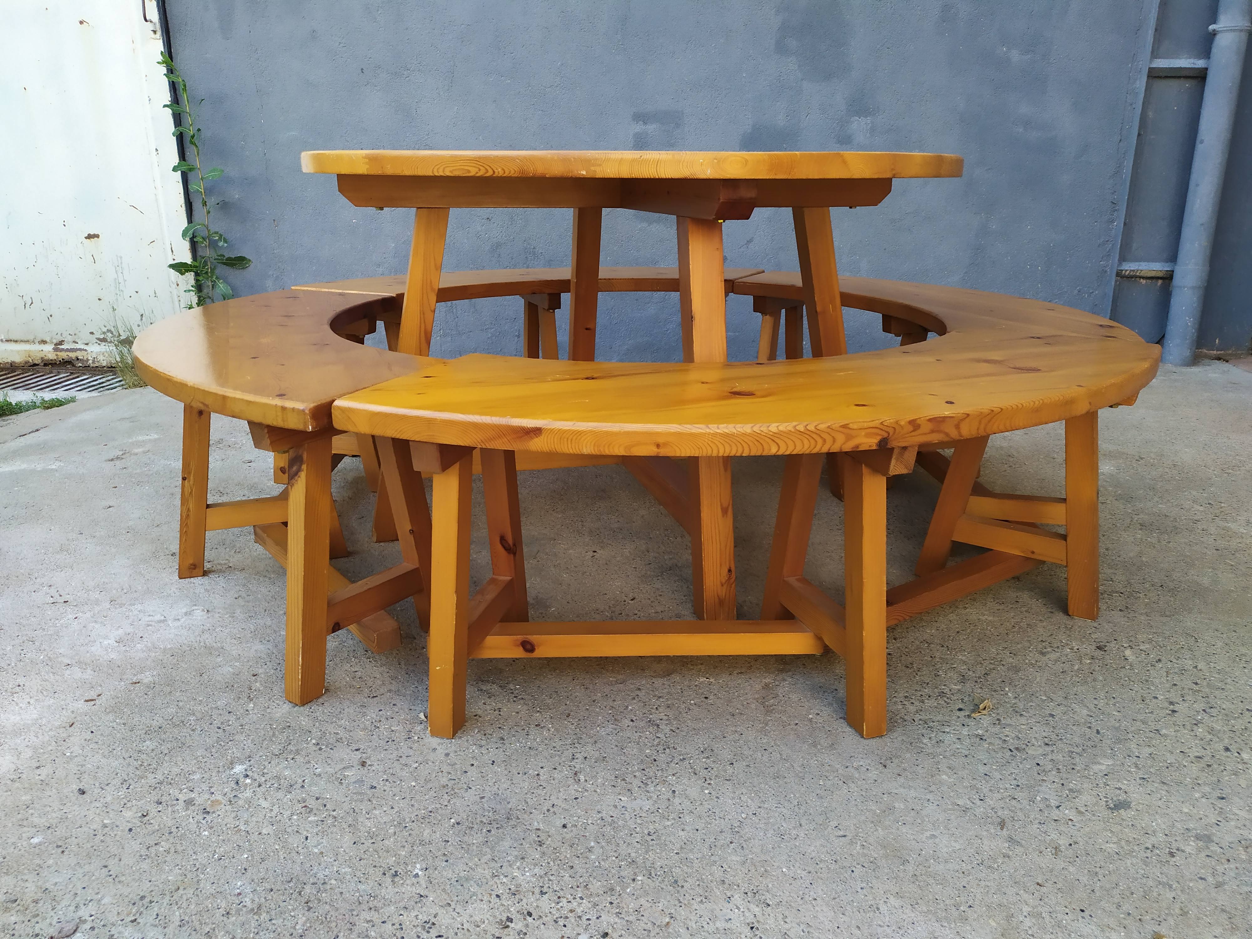 Table et banc châlet de montagne