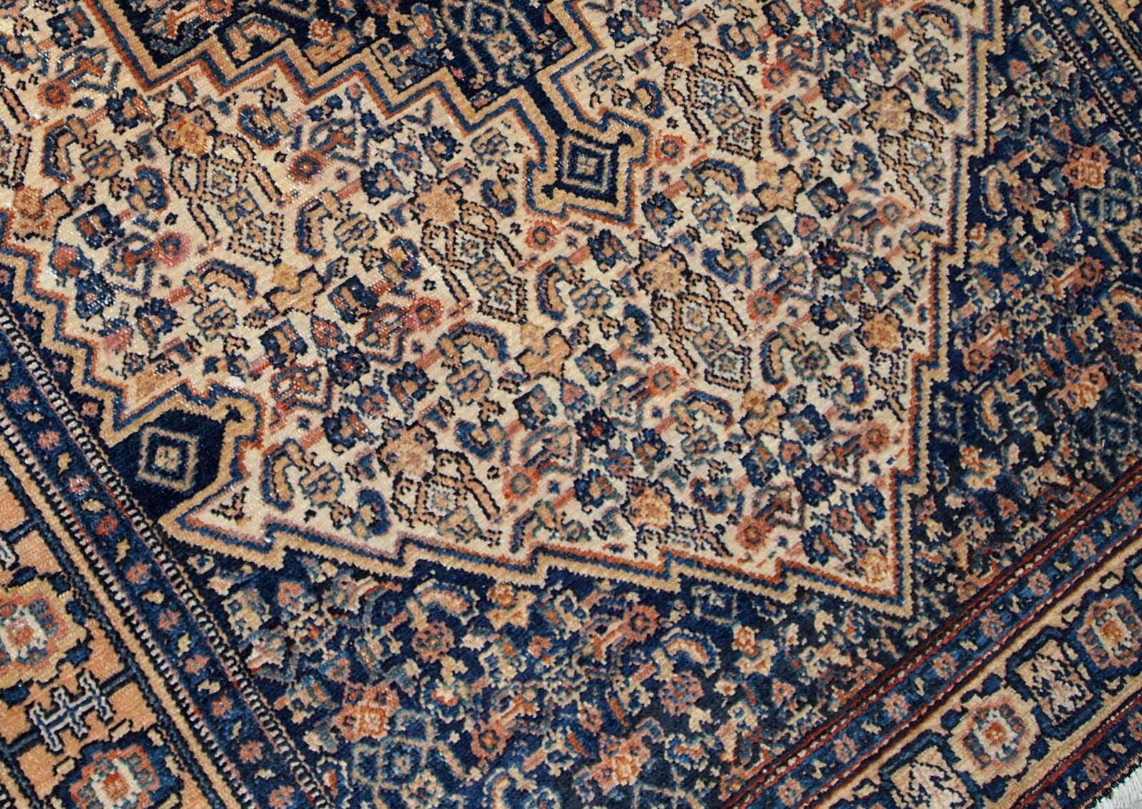 Handmade antique Persian Bibikabab rug 3.3' x 5.2' (100cm x 158cm) 1920s