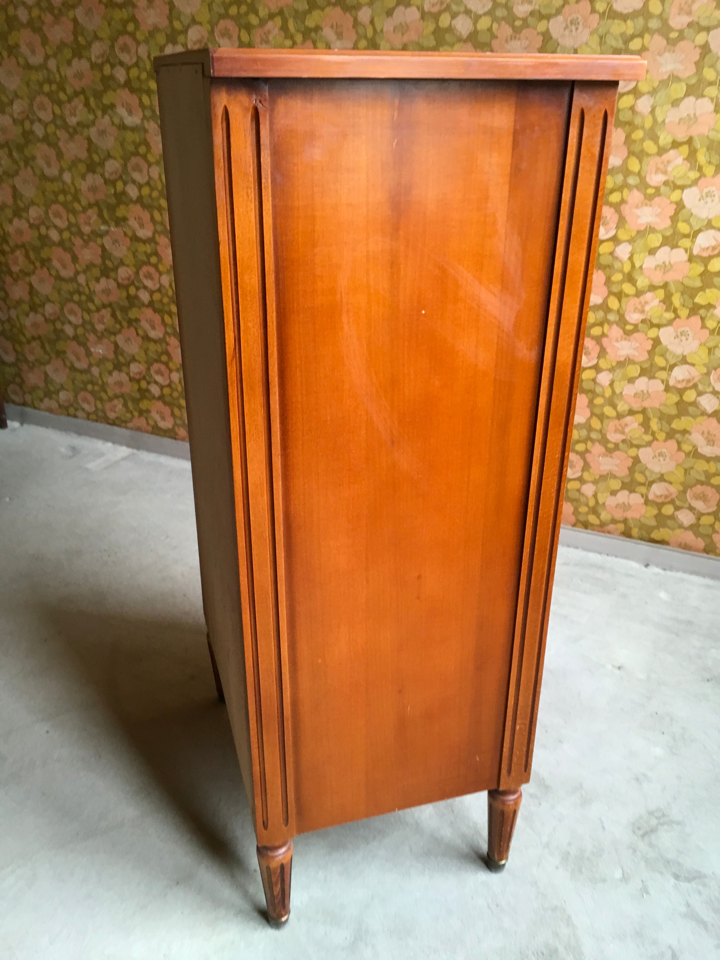 Chiffonnier élégant style marine