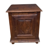 Louis XIII buffet at one door