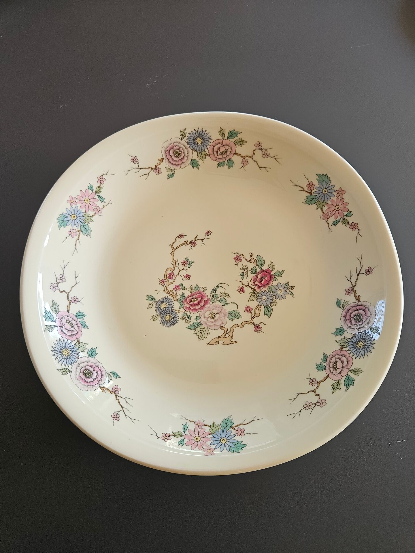 1 assiette creuse en porcelaine Pillivuyt – Modèle Orient – F