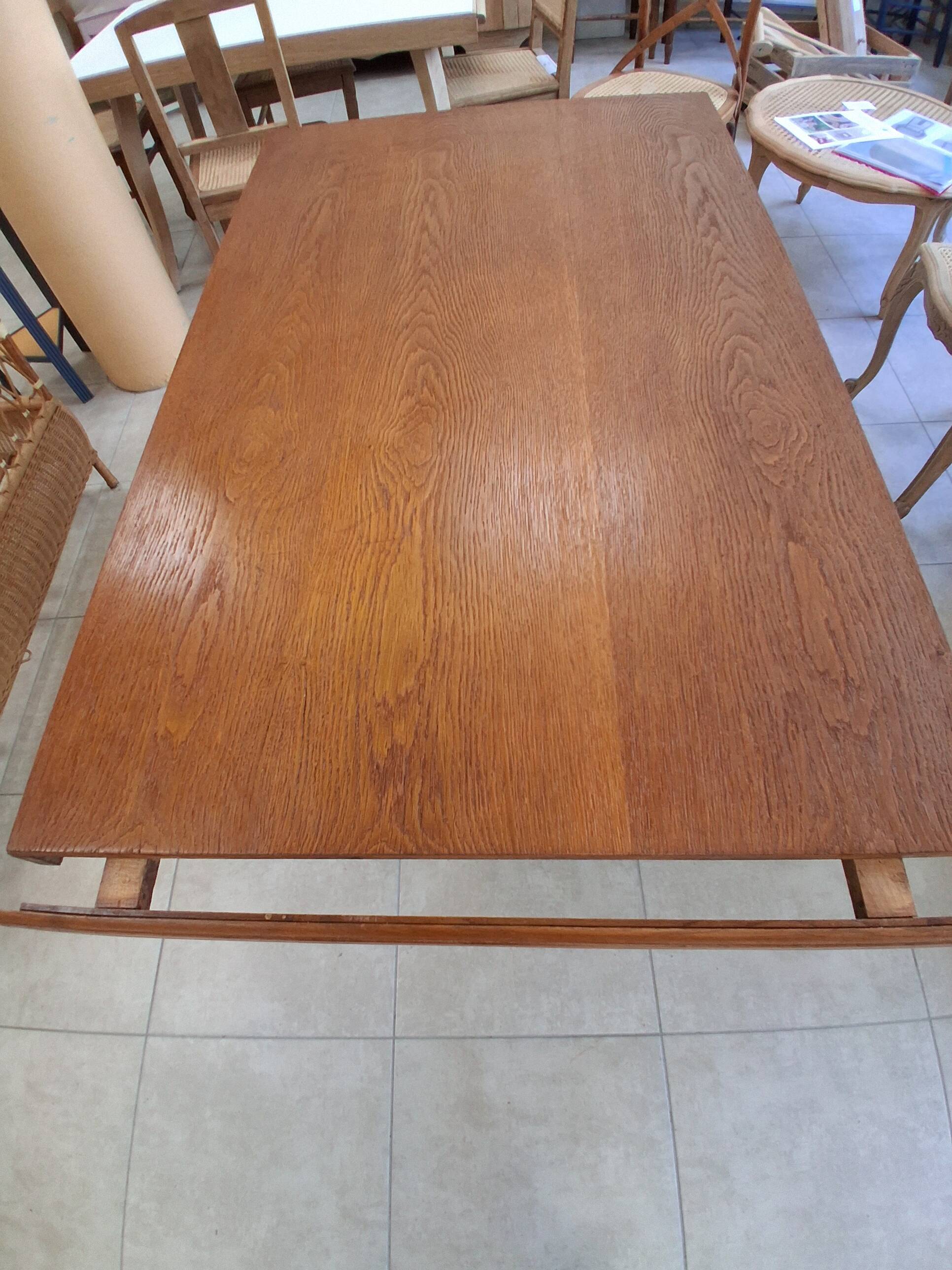 Table rectangulaire avec rallonges