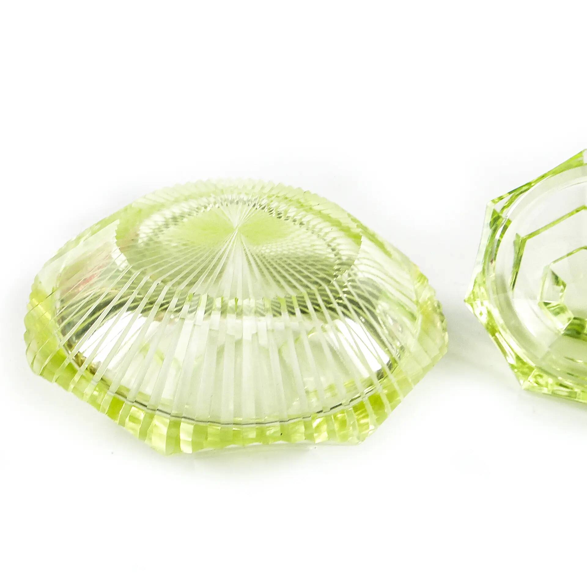 Art Deco bonbonniere, uranium crystal, Poland, 1930s