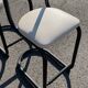 Paire de chaises hautes 1980 cuir et métal
