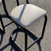 Paire de chaises hautes 1980 cuir et métal