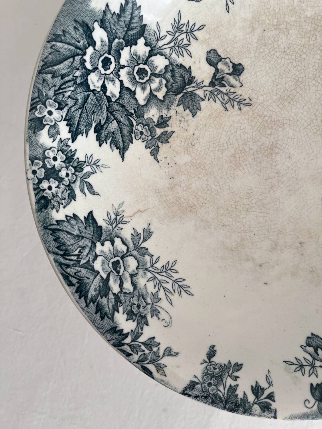 Ironware fruit bowl “Marie Louise” Saint Amand and Hamage