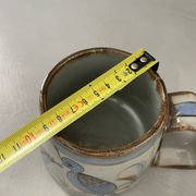 Vase mug en céramique artisanat mexicain signé oiseau fleur
