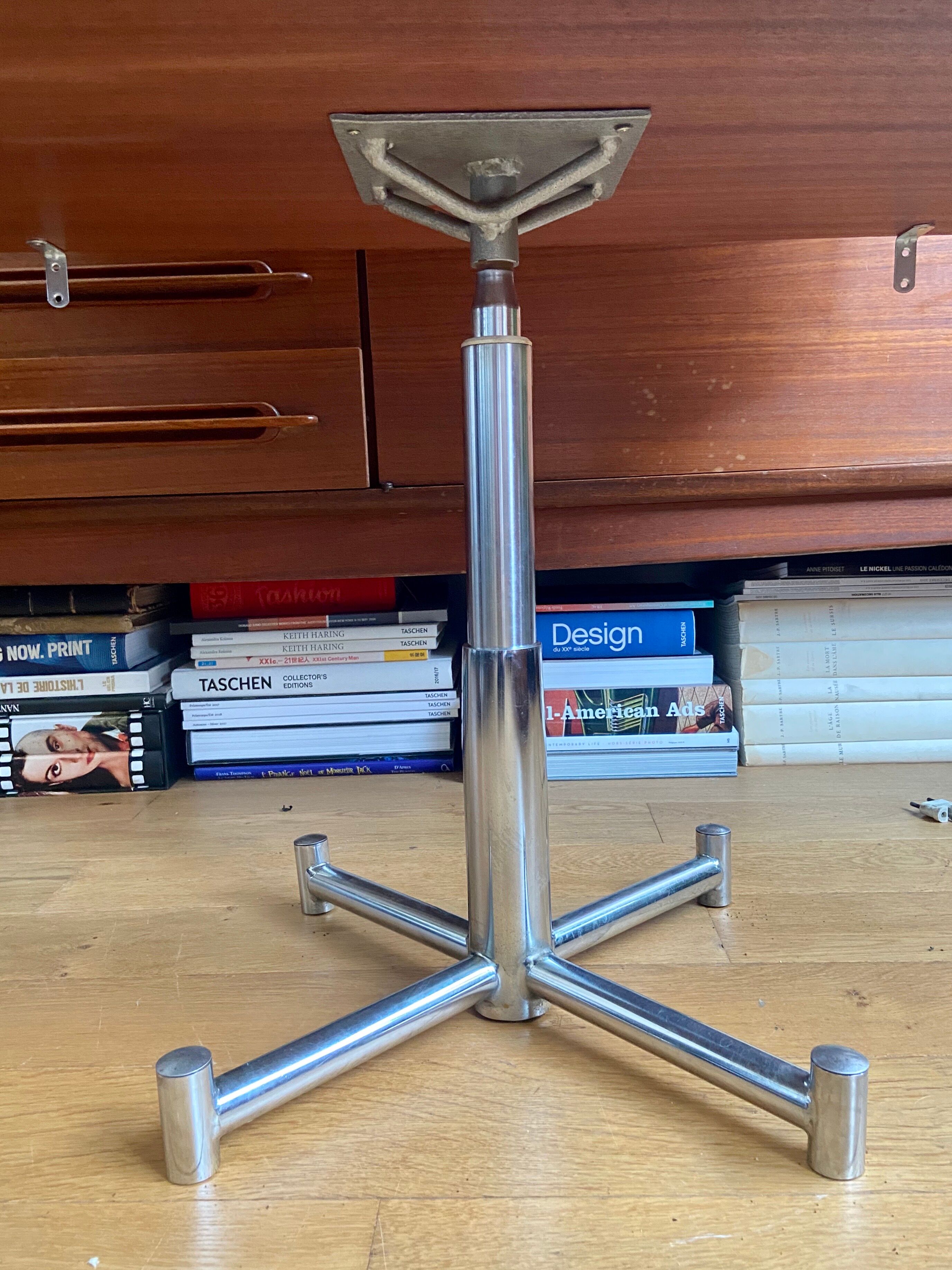 Scandinavian writing desk 60