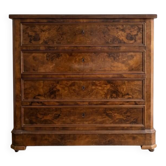 Antique walnut chest of drawers with 4 drawers.