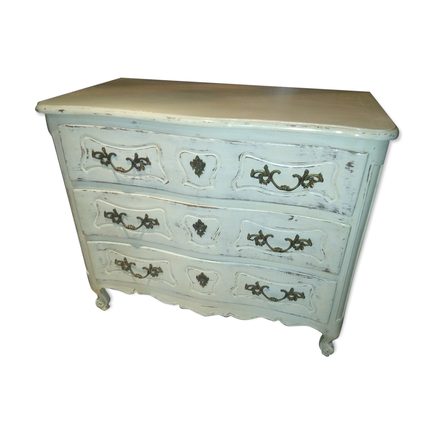 Provencal dresser