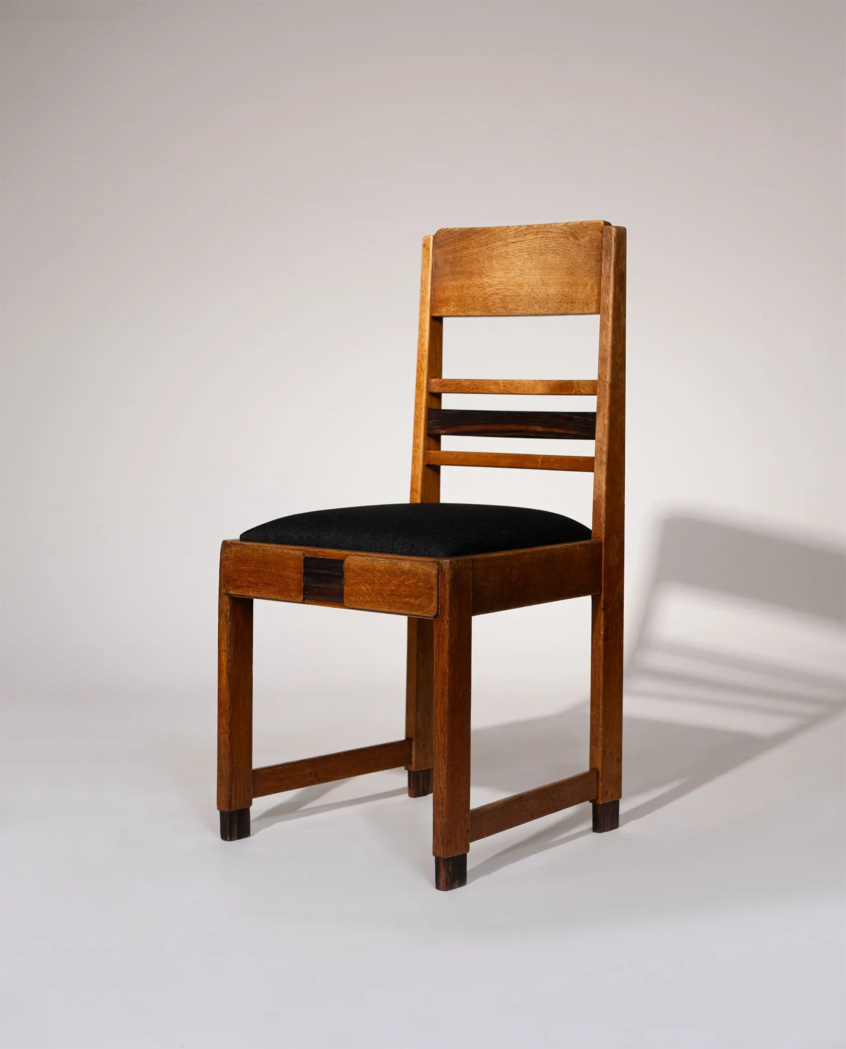Amsterdam School oak dining chairs, Netherlands, 1920s