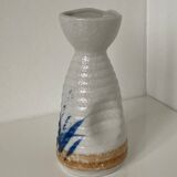 Japanese sake decanter that can form an enamelled porcelain vase or saucière
