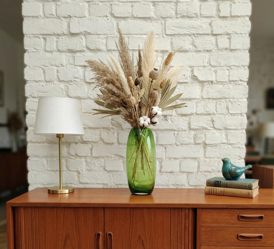 Vintage green bubble glass cylindrical vase - Scandinavian style