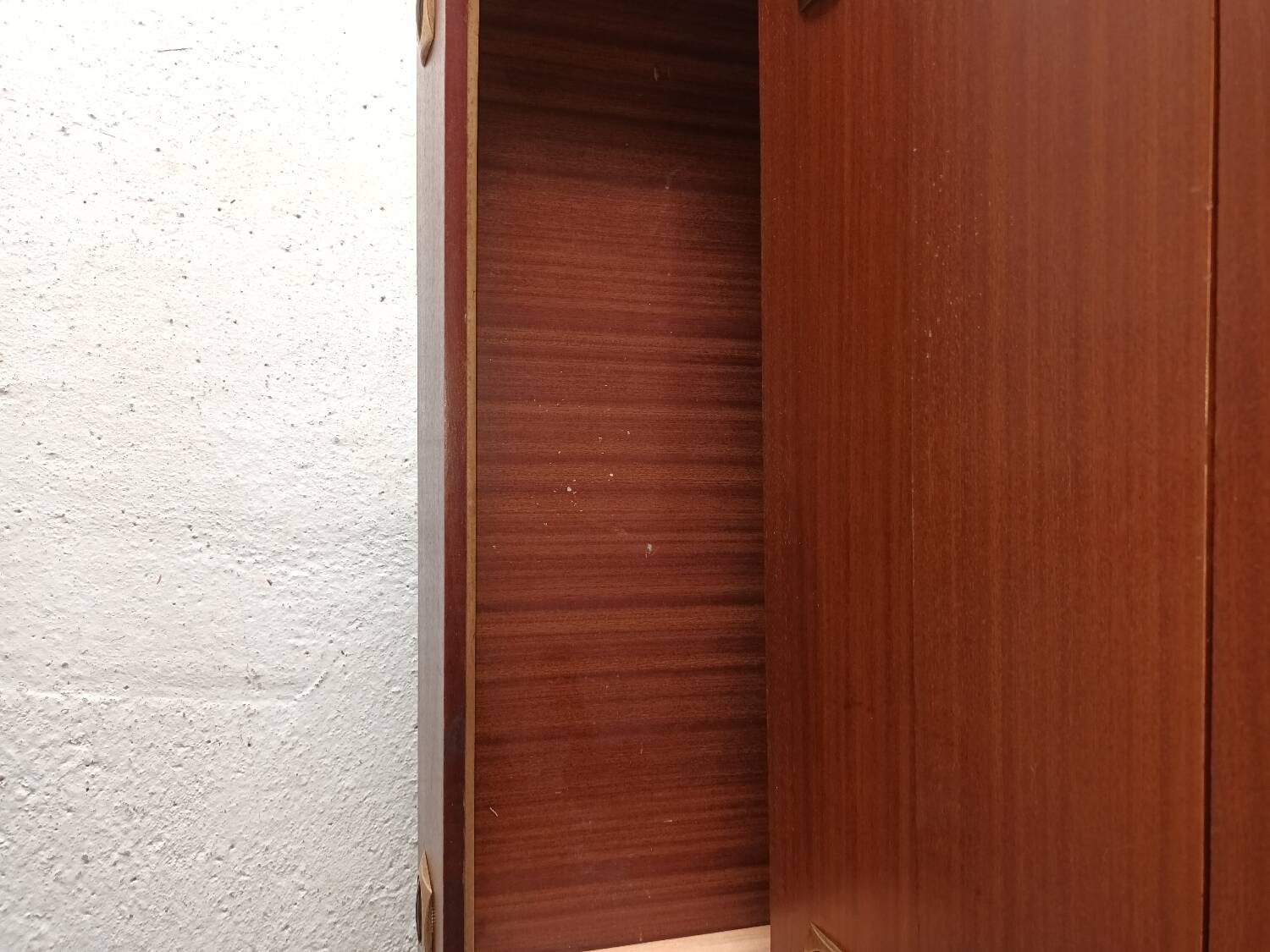 Vintage chest of drawers