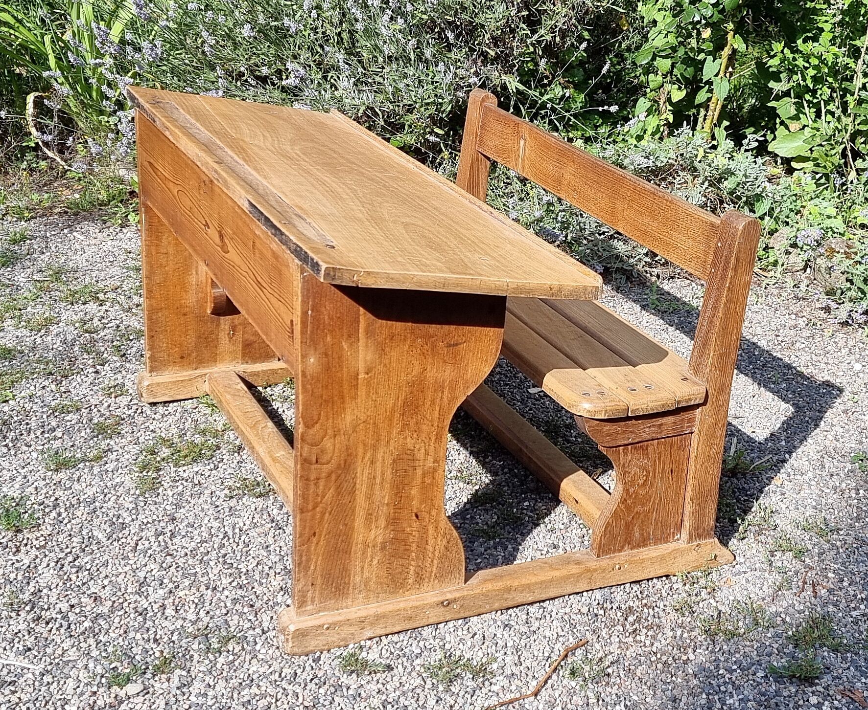 Bureau école maternelle années 50