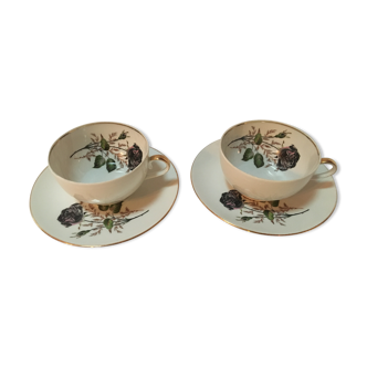 Pair of cups and their saucers