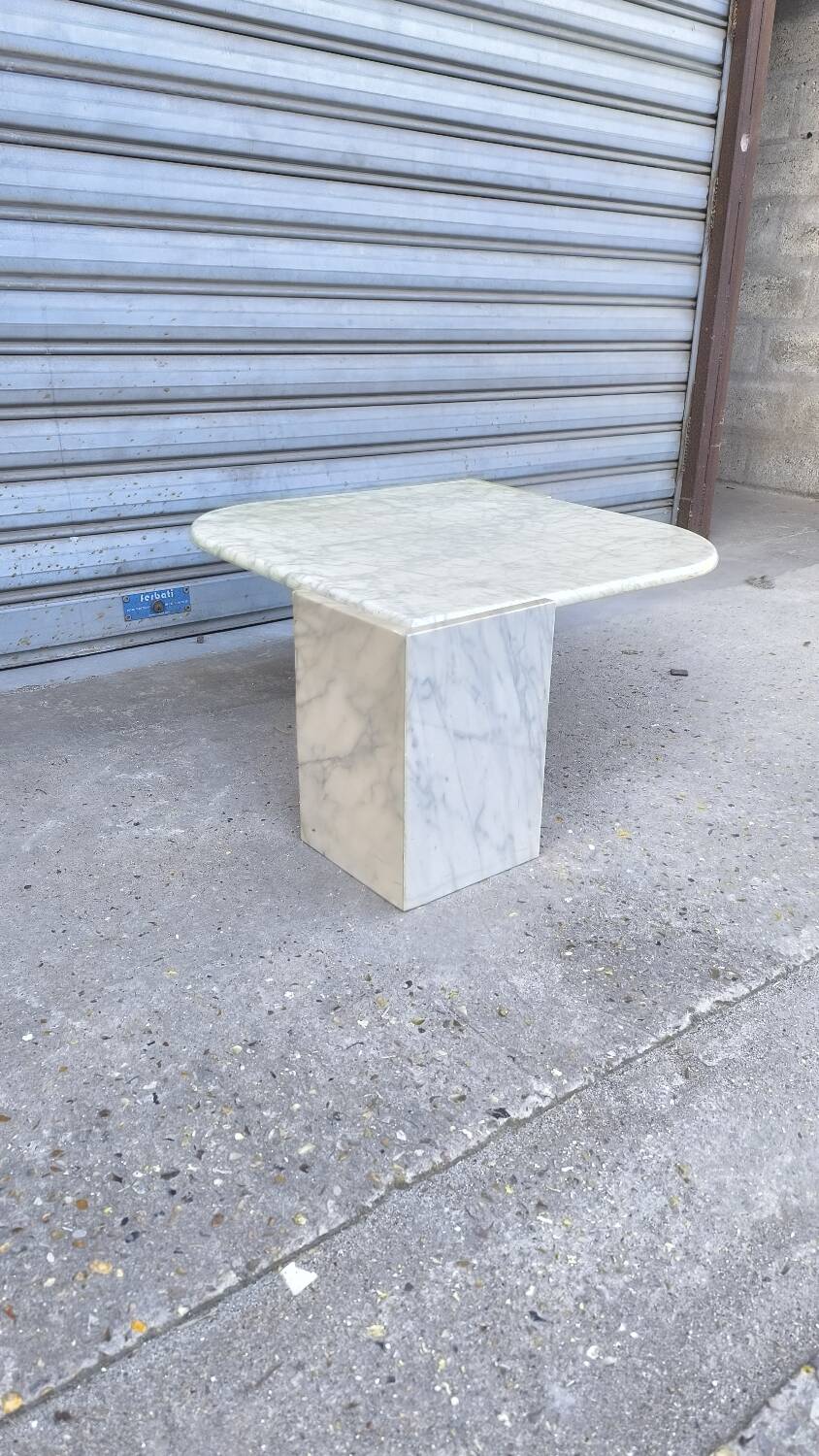 Italian eye coffee table in onyx marble, 1970