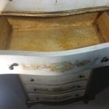 Skated dresser