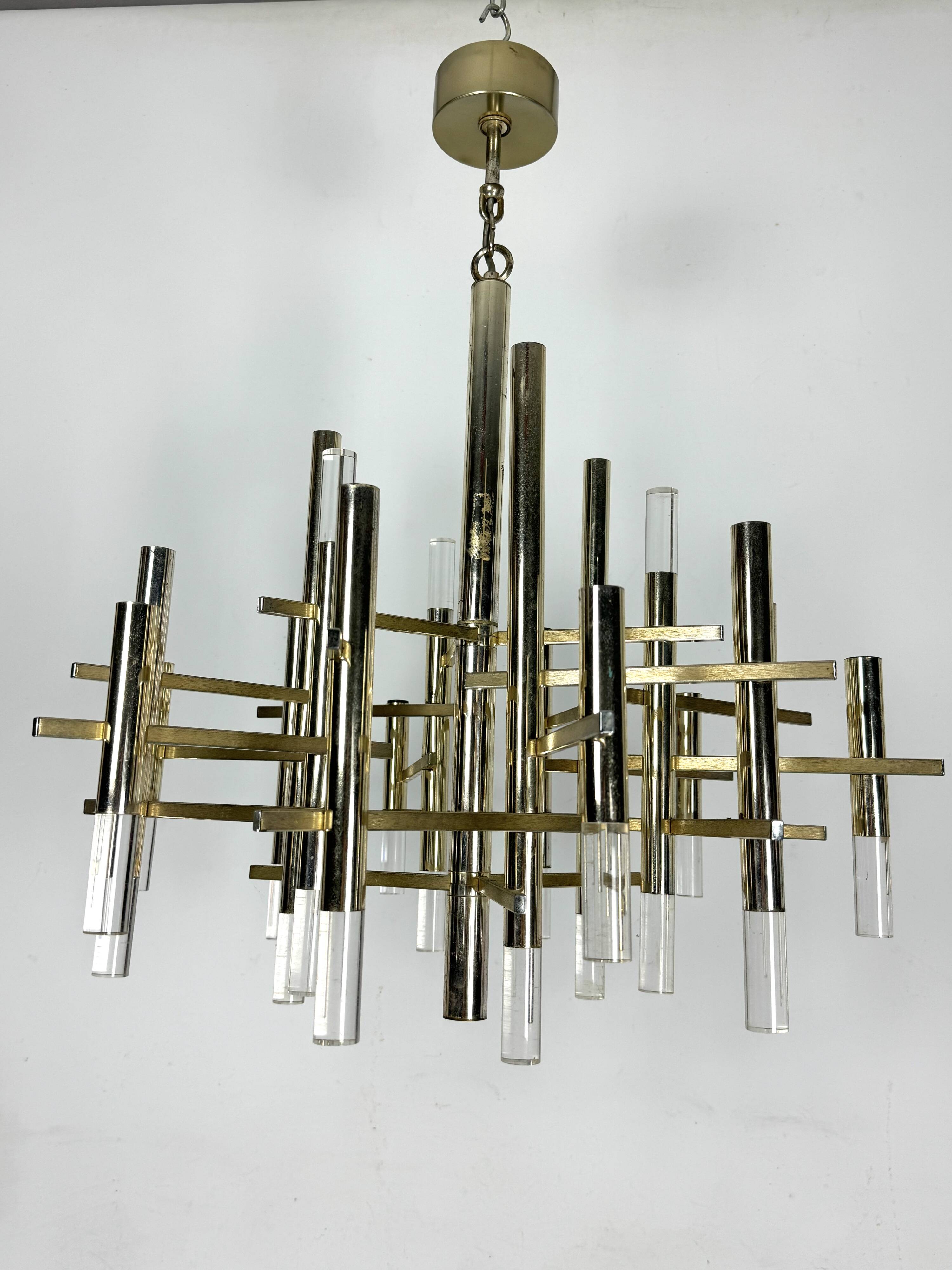 Sciolari 15 lights slight gilded chrome and perspex Chandelier model Ice, Italy 60s