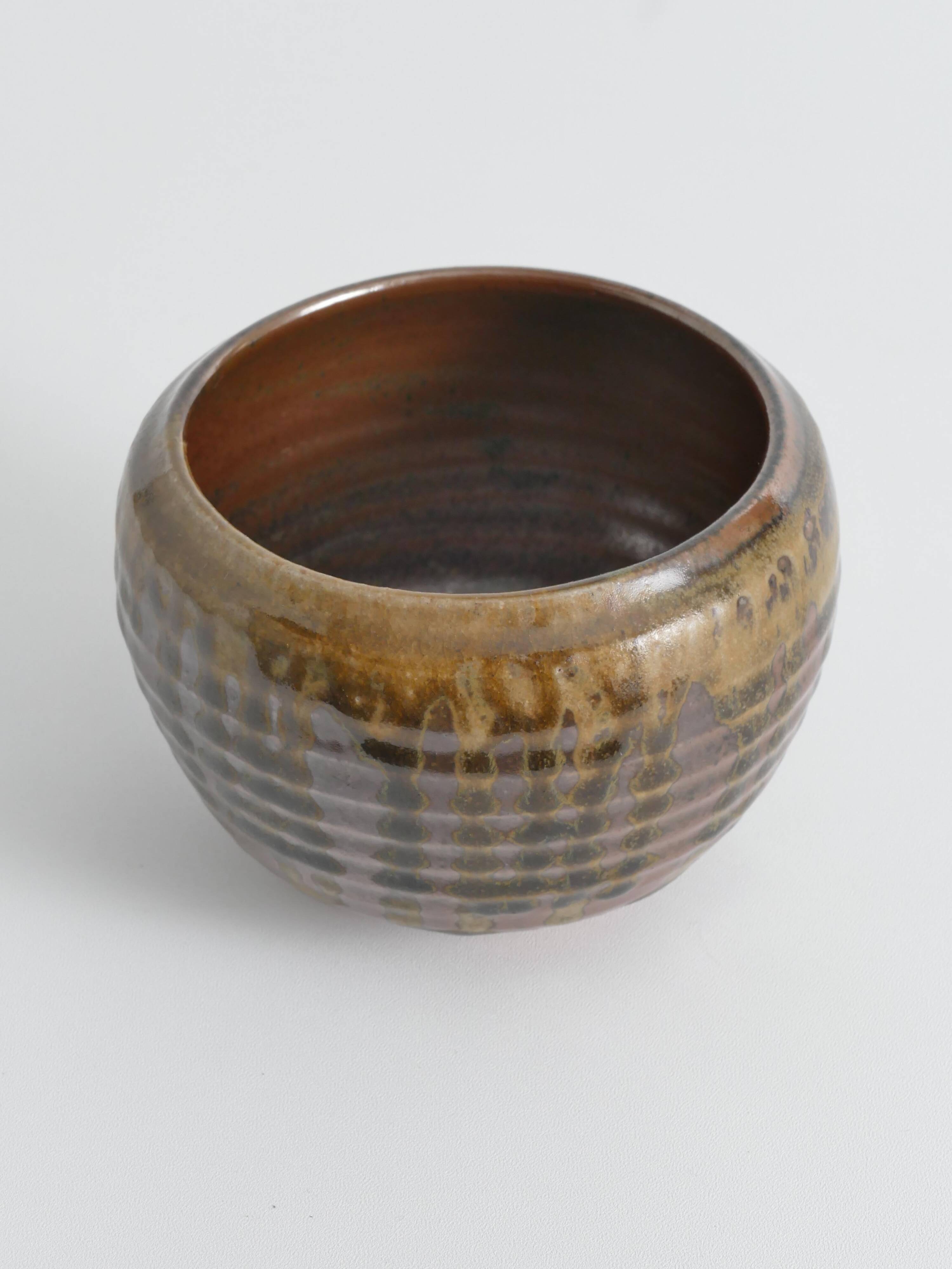Midcentury-Modern Stoneware Bowl Dripping Motif in the Style of Margaret Rey