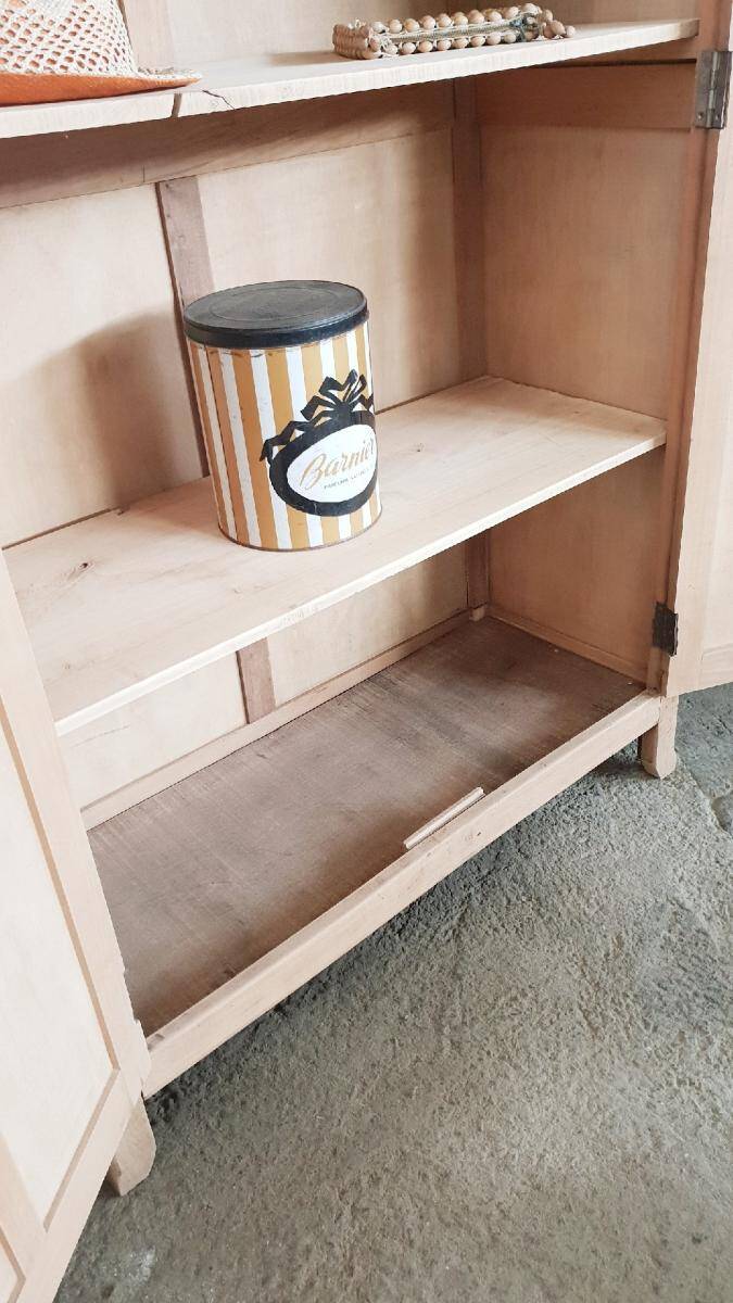 Vintage Parisian wardrobe