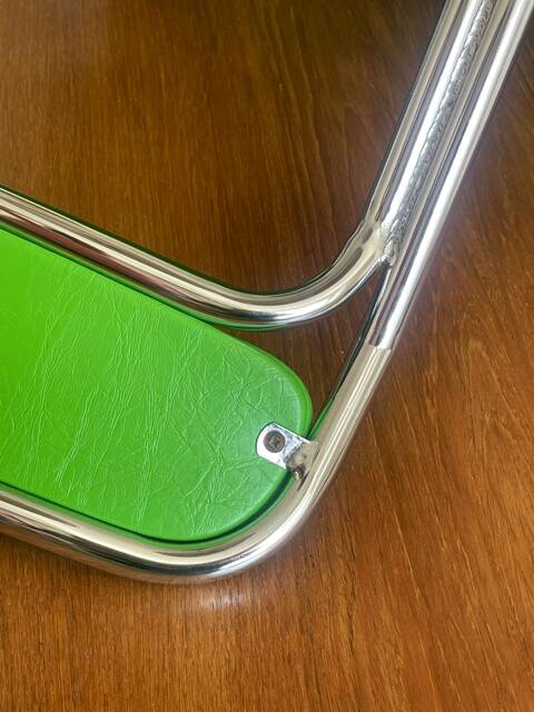 Série de 8 chaises Souvignet en chrome et skaï vert