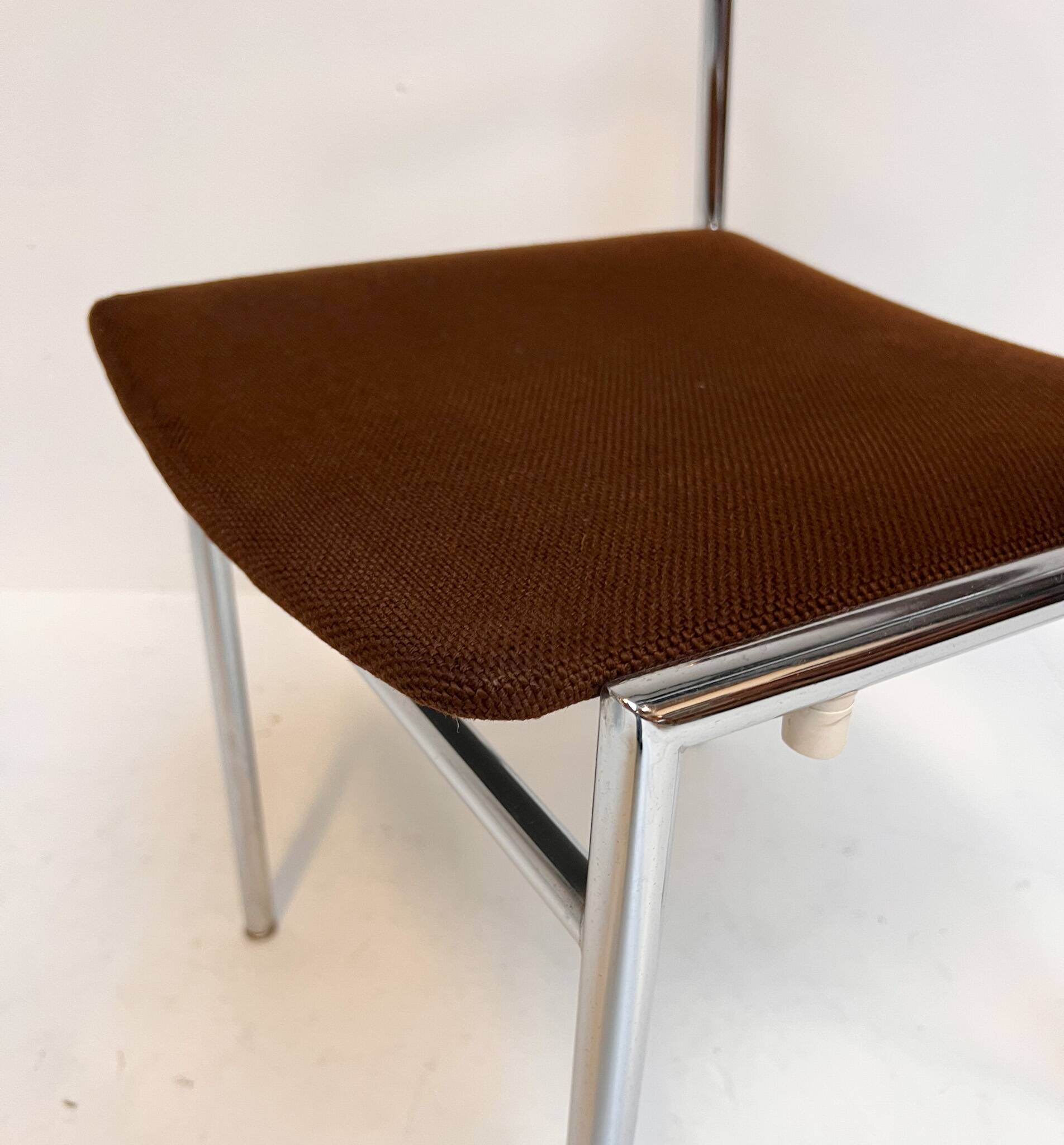 Set of 6 stackable chairs in rust colour by Gijs van der Sluis, 1970s.