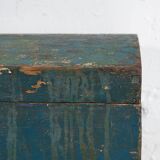 Petit coffre ancien patiné bleu marine (c.1920) #68