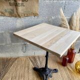 Bistro table in wood and cast iron