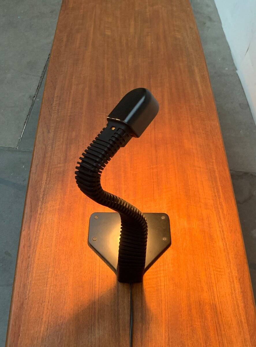 Vintage space age Cobra table lamp by Masayuki Kurokawa