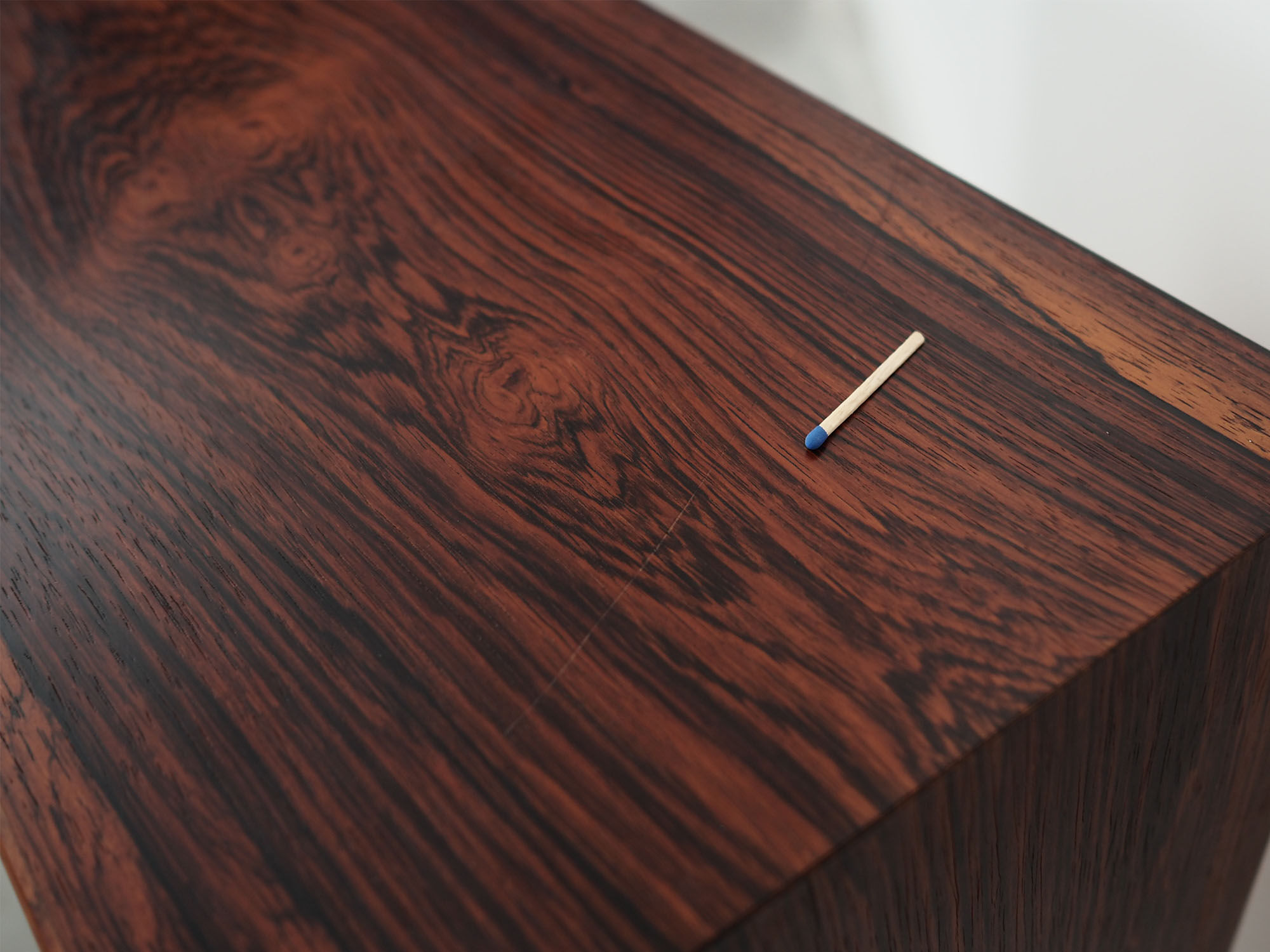 Bibliothèque en palissandre, design danois, années 70, production: Hjørnebo