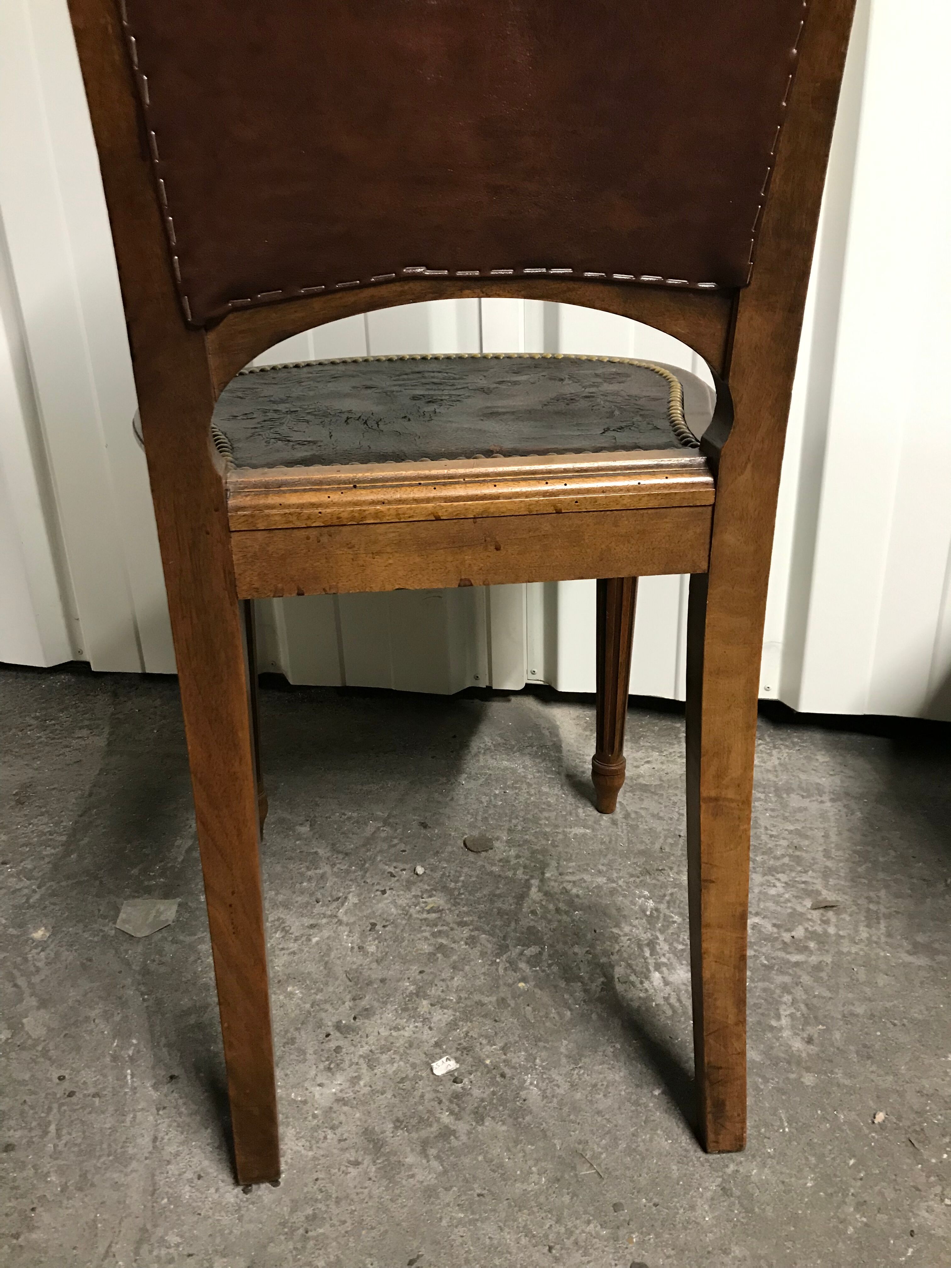 Suite de 6 chaises Louis XVI