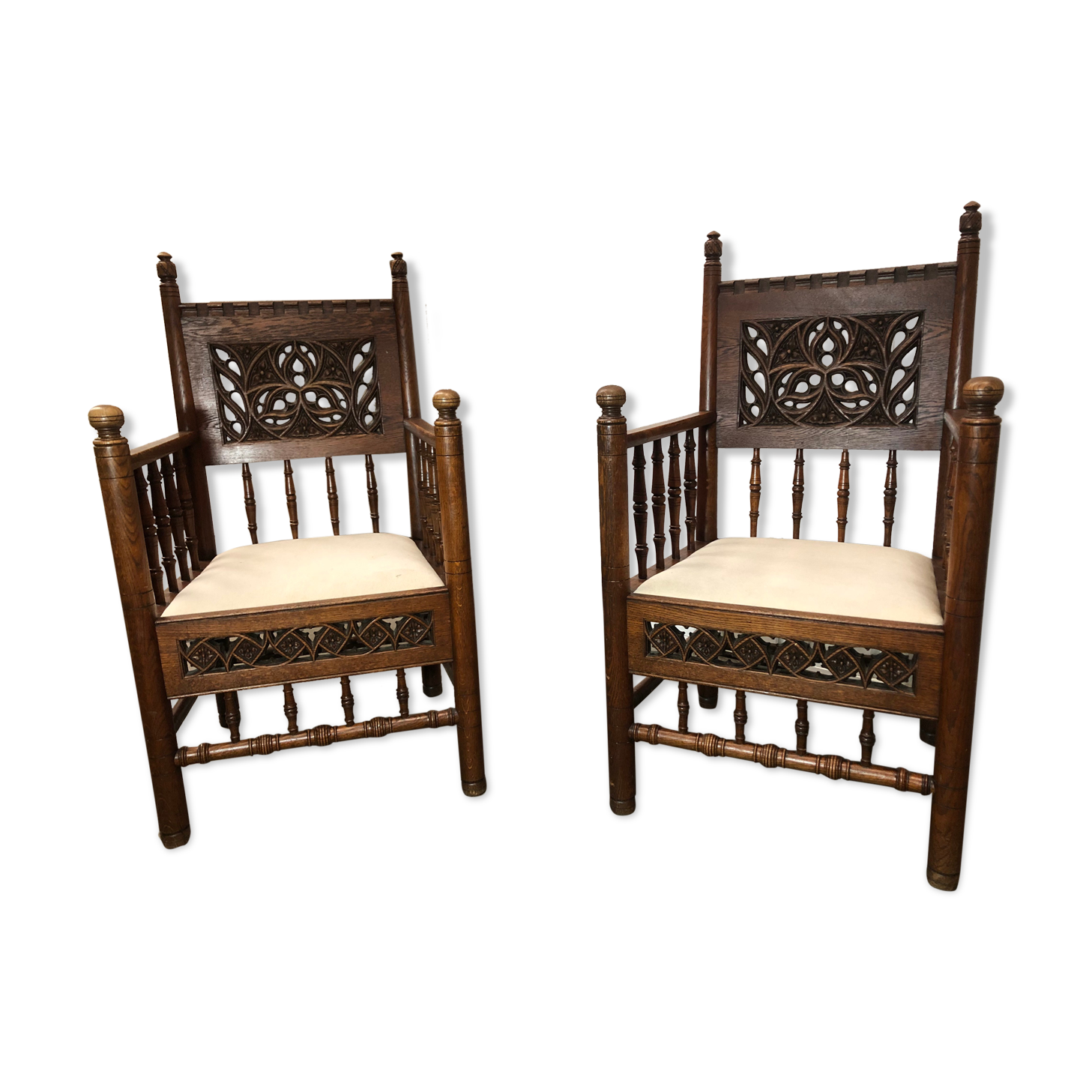 2 armchairs old Gothic style
