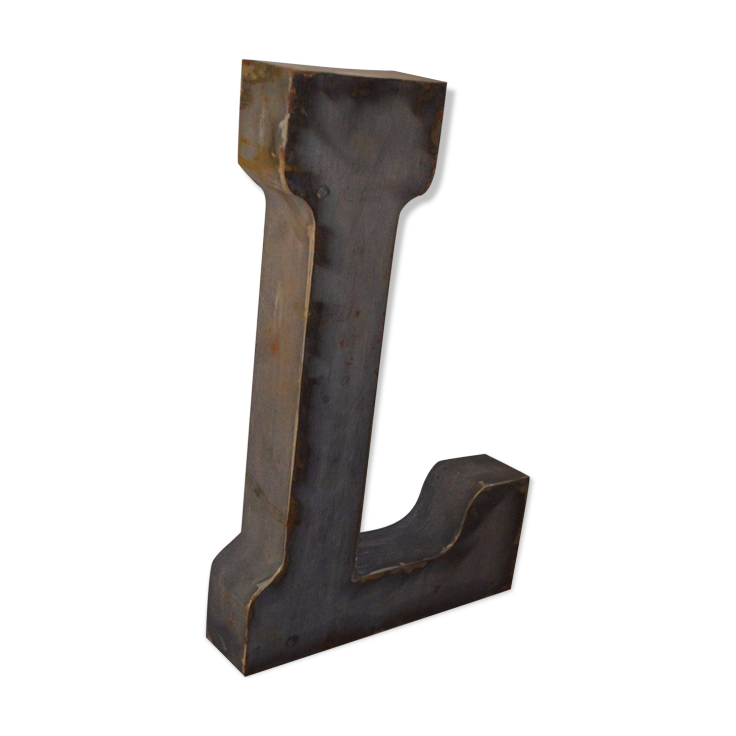 Industrial iron "l" letter