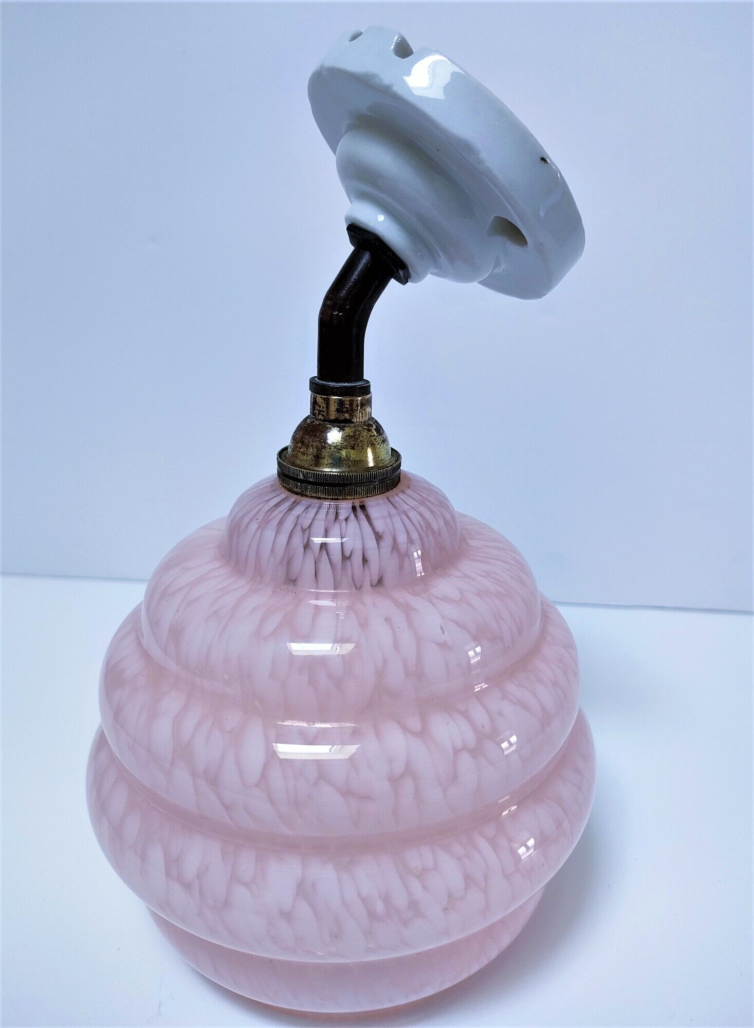 Art Deco wall lamp glass Clichy pink and porcelain