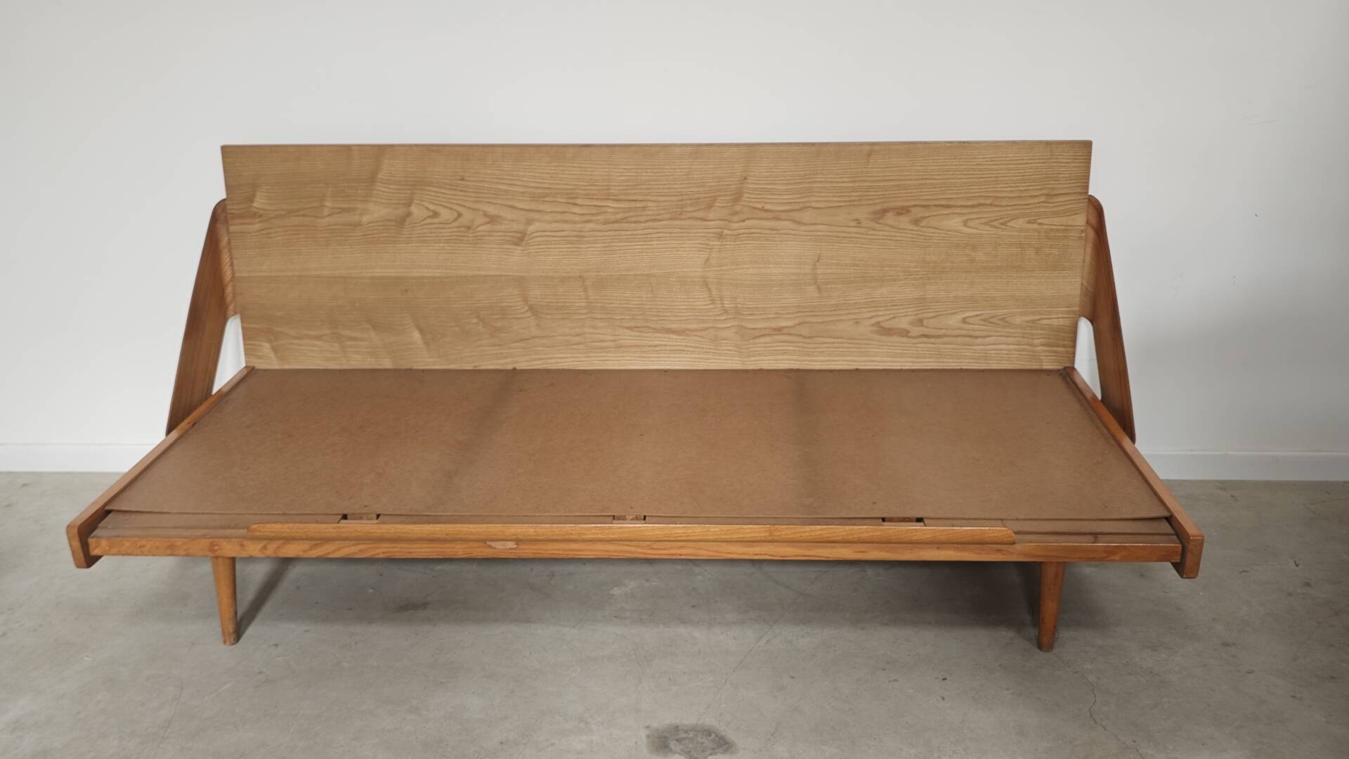 Folding sofa bed Canapé banquette Interier Praha 1960 floral pattern fabric