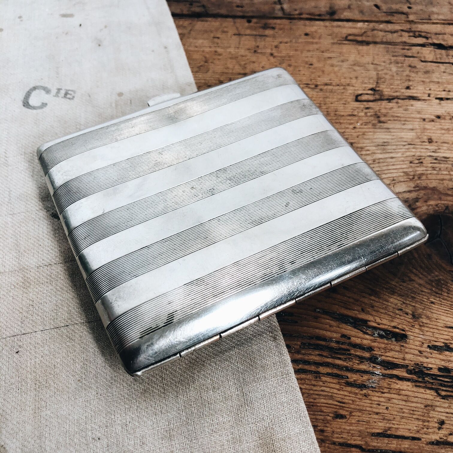 Etui à cigarettes vintage