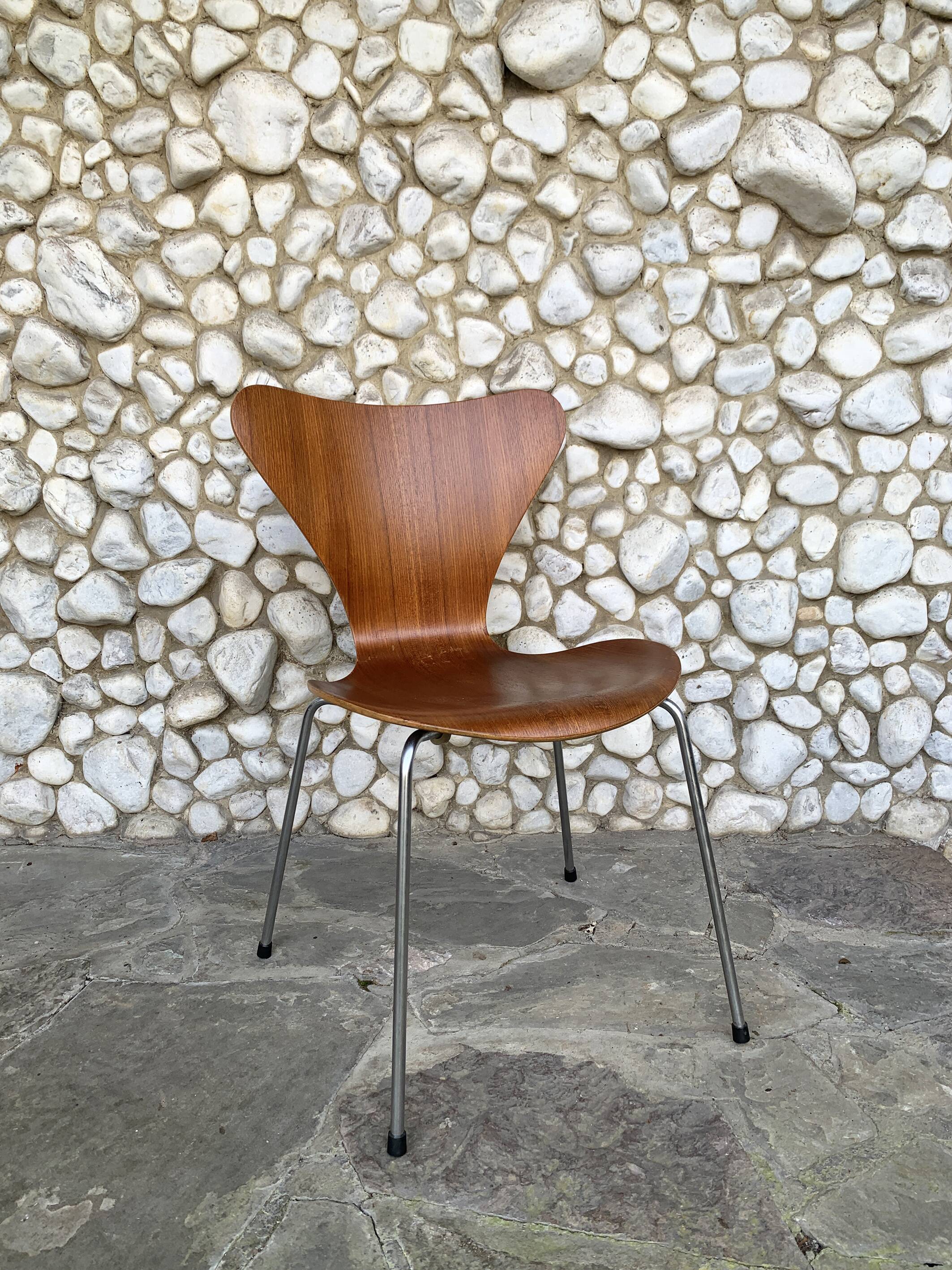 Teak 3107 butterfly chair Arne Jacobsen for Fritz Hansen, Teak 1965
