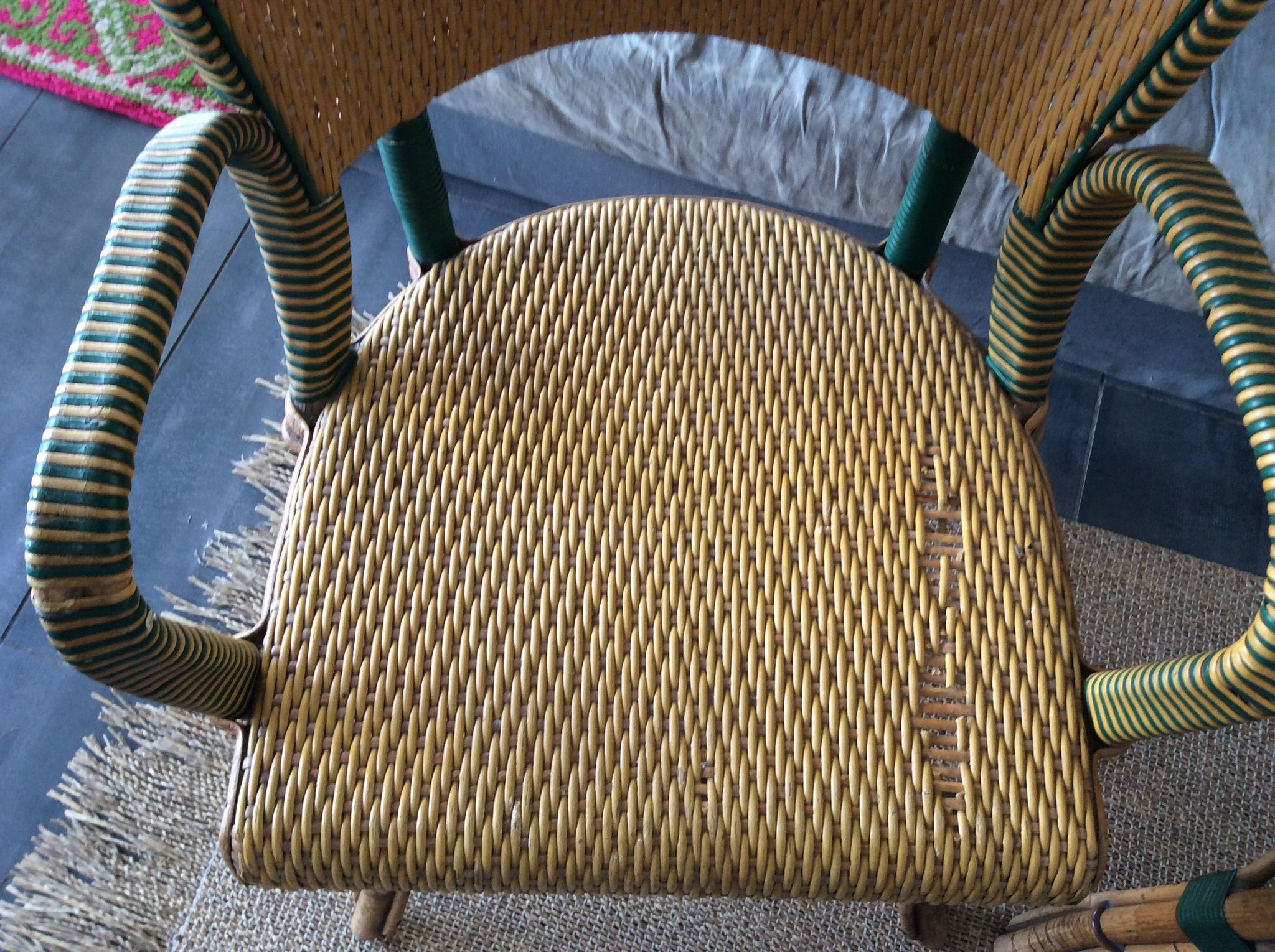 Paire de fauteuils en rotin
