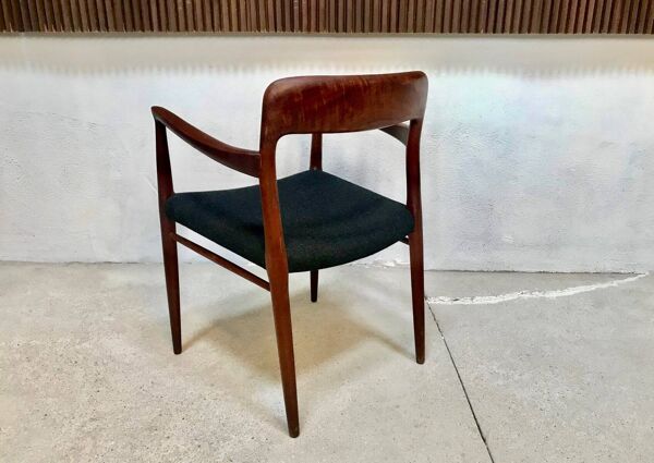 Chaise en teck danois modèle 56 avec accoudoirs par Niels O. Møller pour J.L. Møllers, 1954