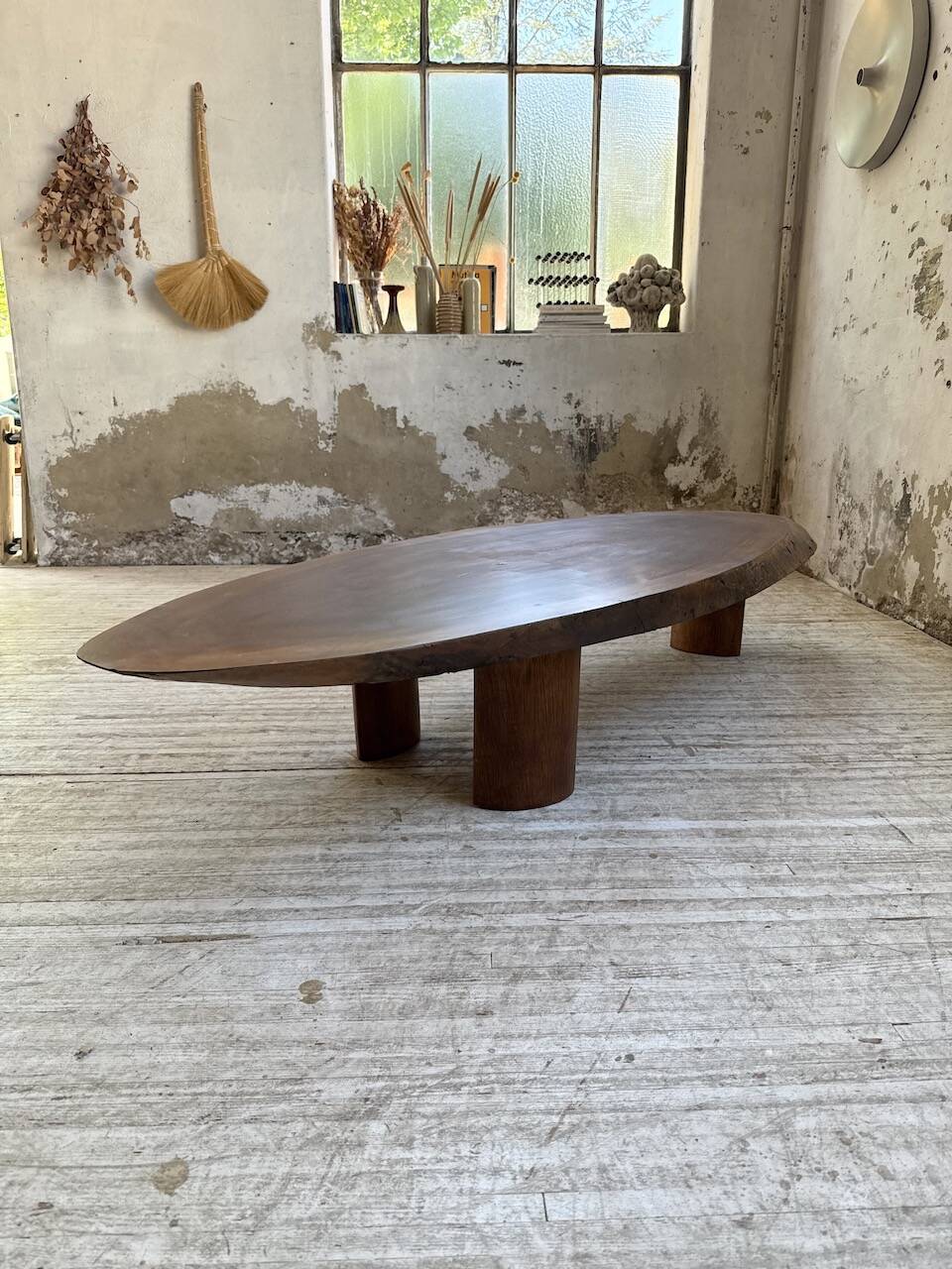 Table basse années 50 plateau bois exotique XXL
