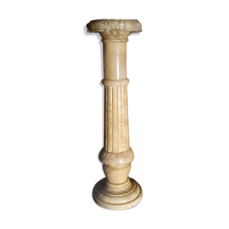 Light column in alabaster