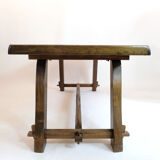 Dining table brand Aranjou
