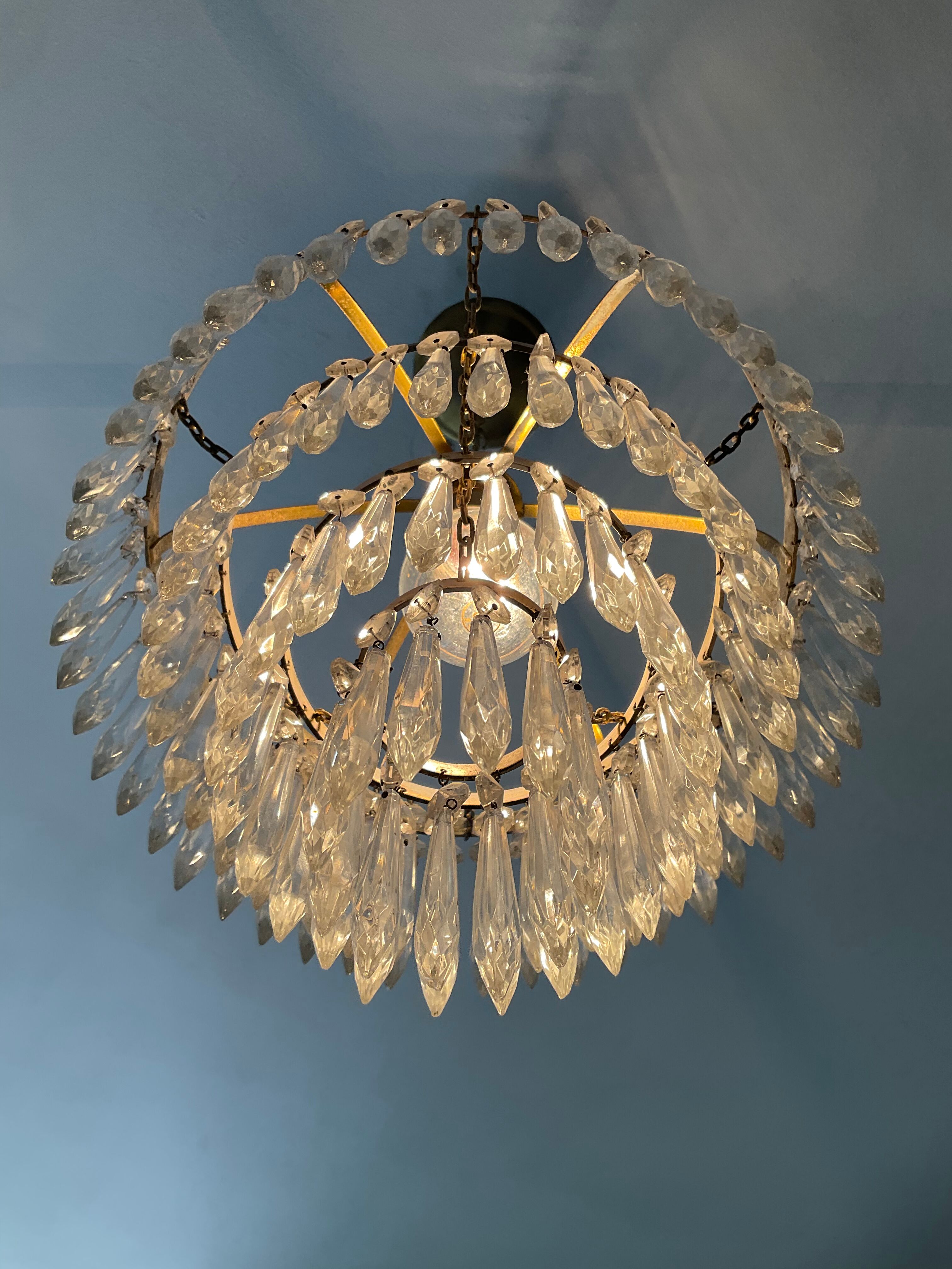 Chandelier cascade of tassels from the 60s-70s