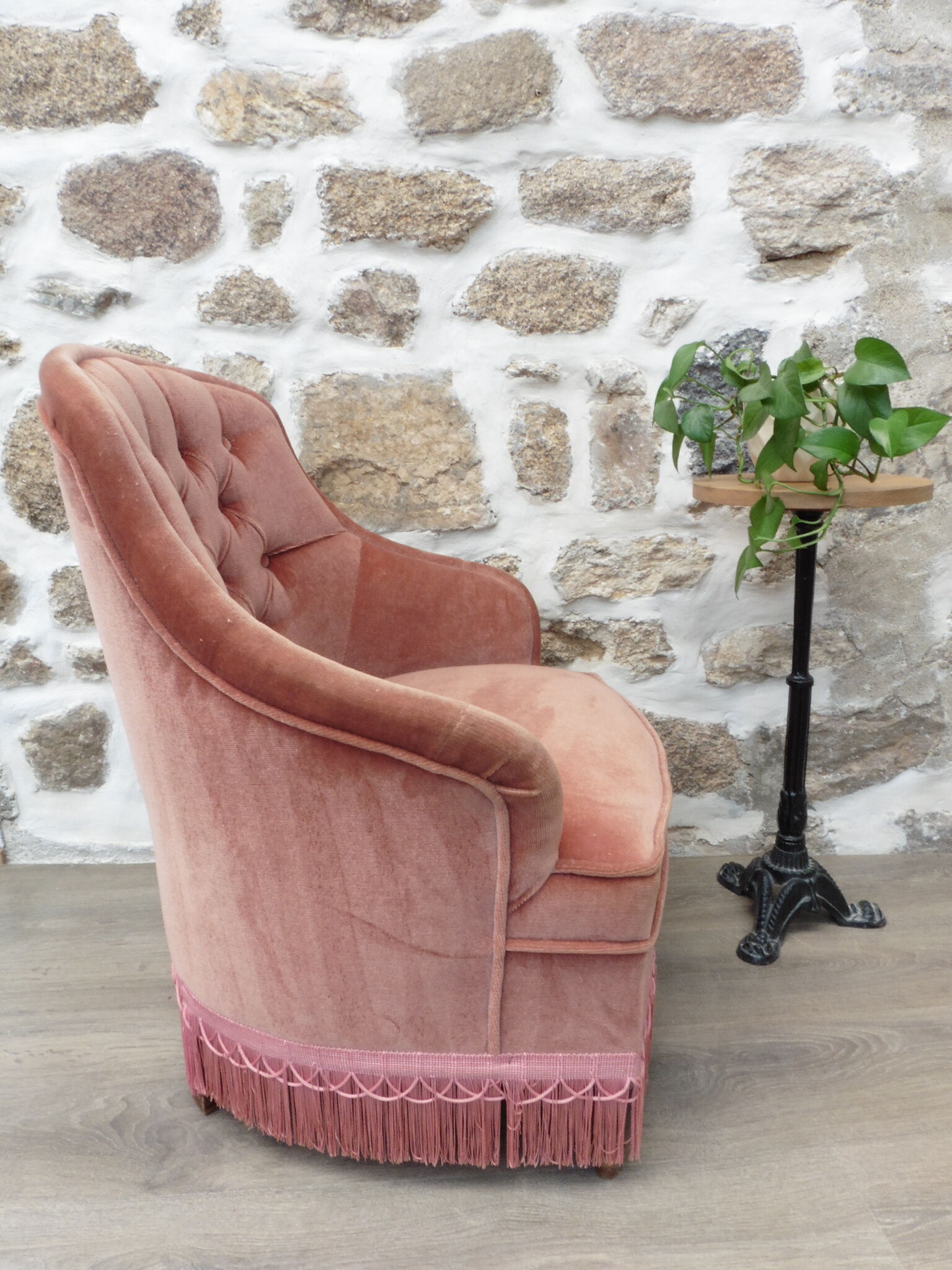 Toad old velvet armchair pink
