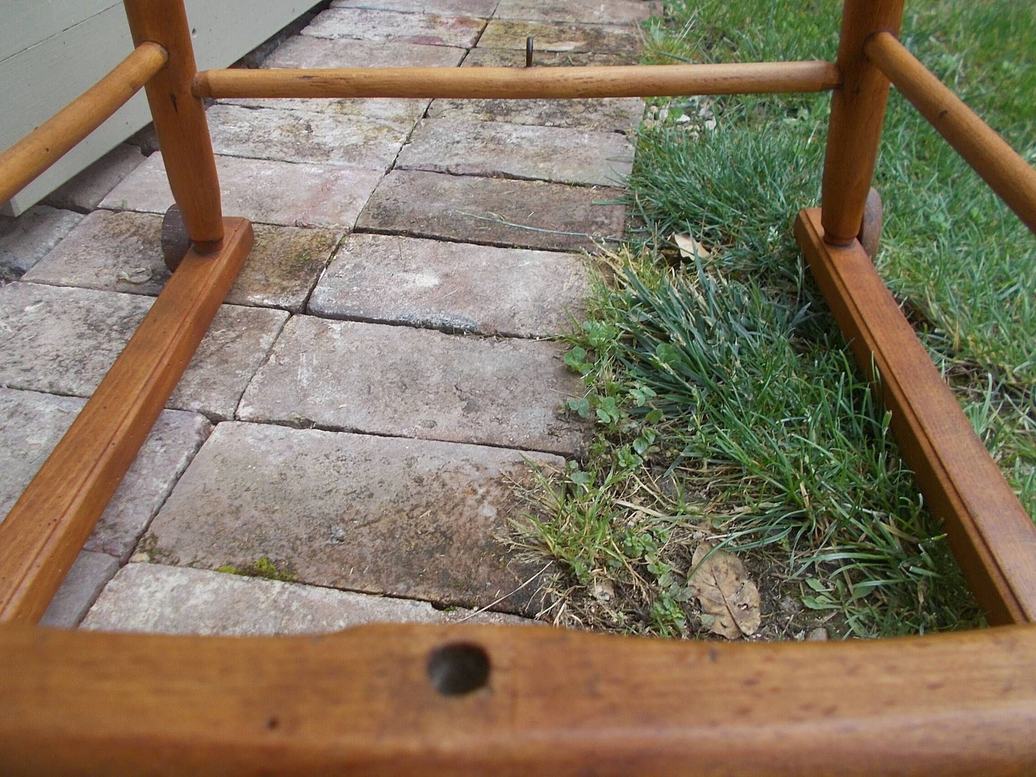 Ancienne chaise haute pour enfant Luterma