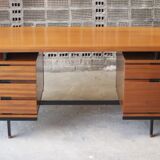 Mahogany veneer desk by Pierre Guariche for Minvielle, 1950s